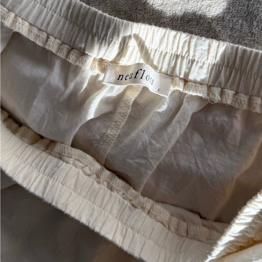 Neuflora Cream Delphi skirt - Picture 6 of 7